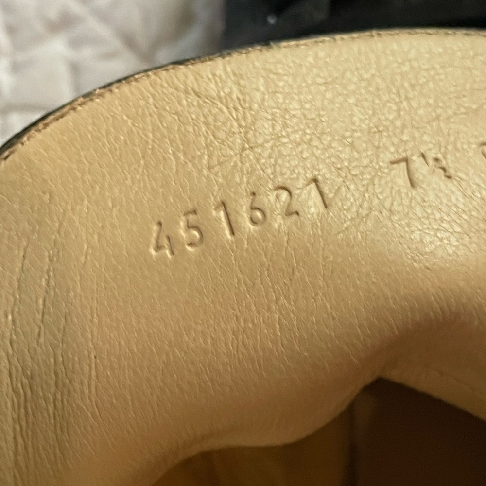 GUCCI Black and gold (Yellow) High-Top Sneakers with Tiger Design - Picture 6 of 16
